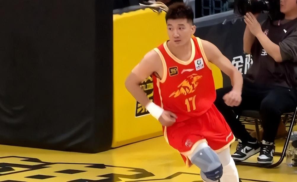 关于CBA常规赛倒计时,广厦男篮今夜伤情更新,细节引发关注,质疑声仍在,数据趋势出现新变化的信息 关于CBA常规赛倒计时,广厦男篮今夜伤情更新,细节引发关注,质疑声仍在,数据趋势出现新变化的信息