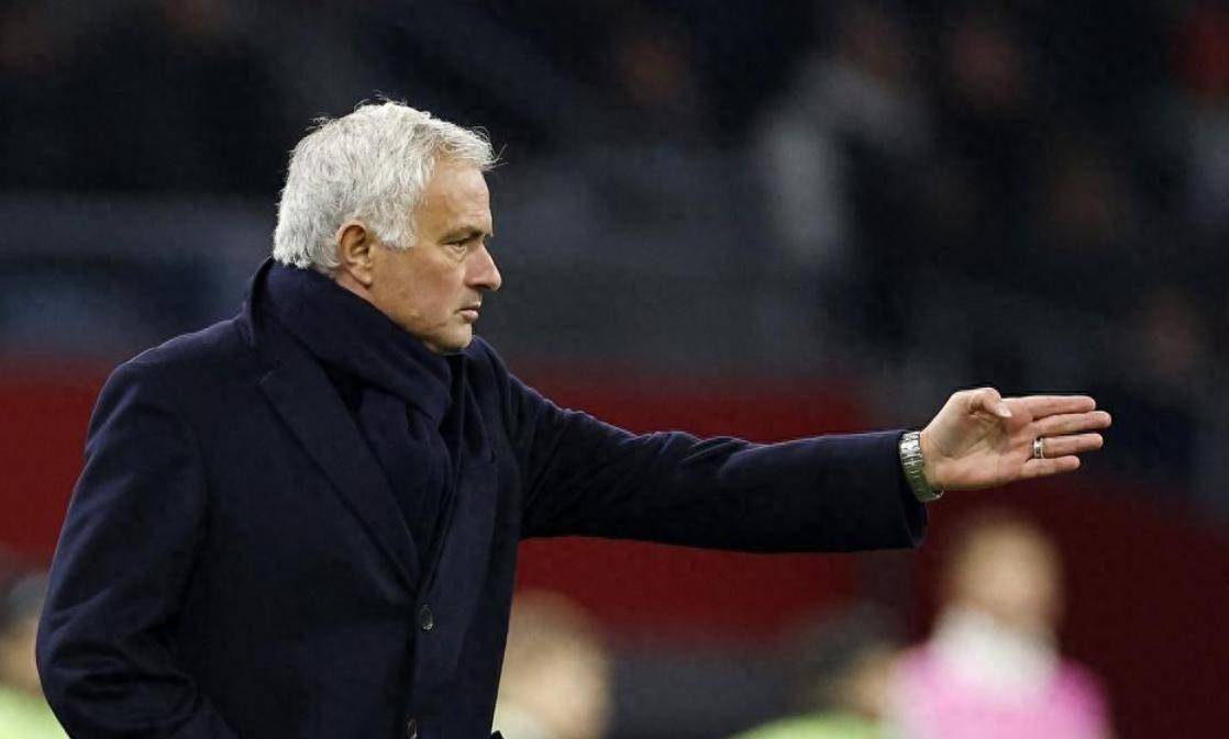 包含阿贾克斯迎葡超关键赛；冲刺阶段外线爆发；震撼外界；赛季目标并未改变的词条-爱游戏链接